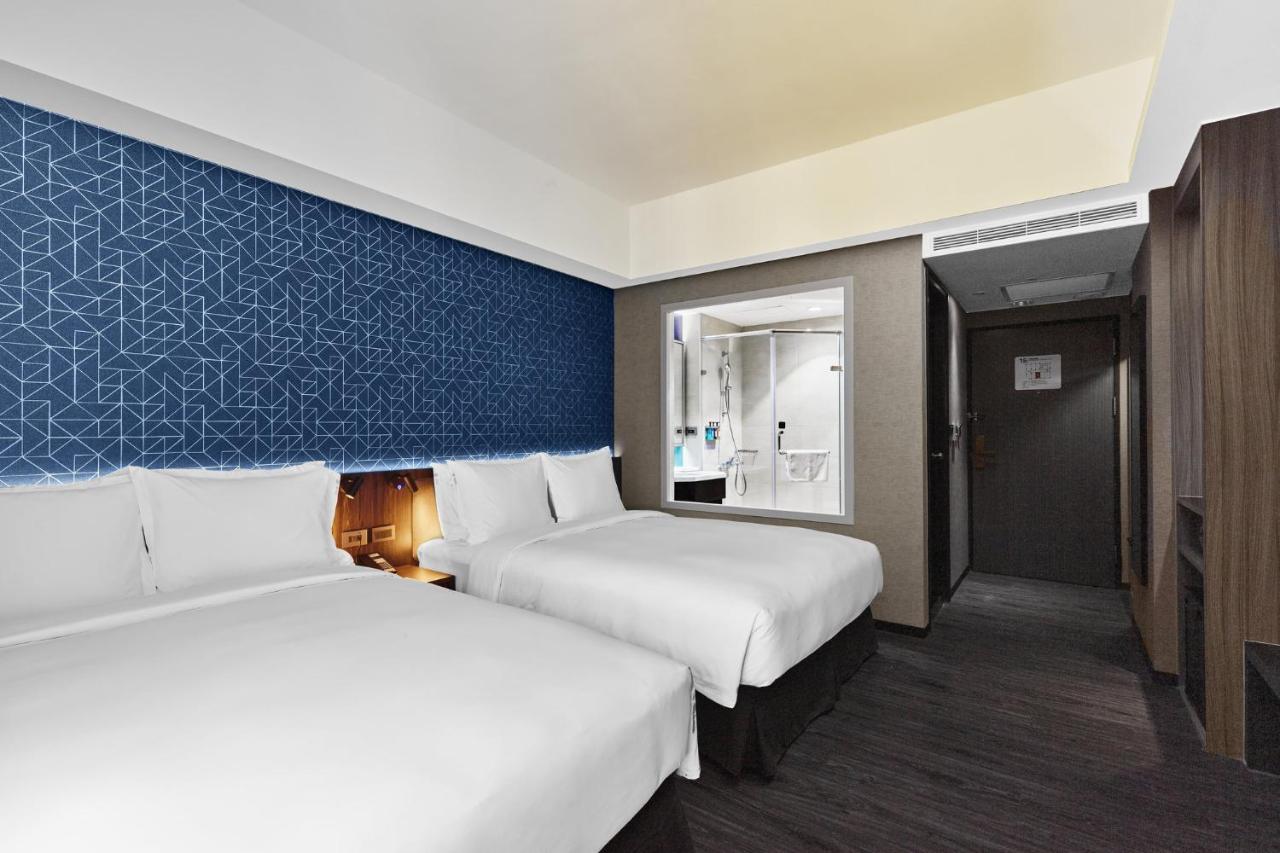 Holiday Inn Express Kaohsiung Love River, An Ihg Hotel Bagian luar foto